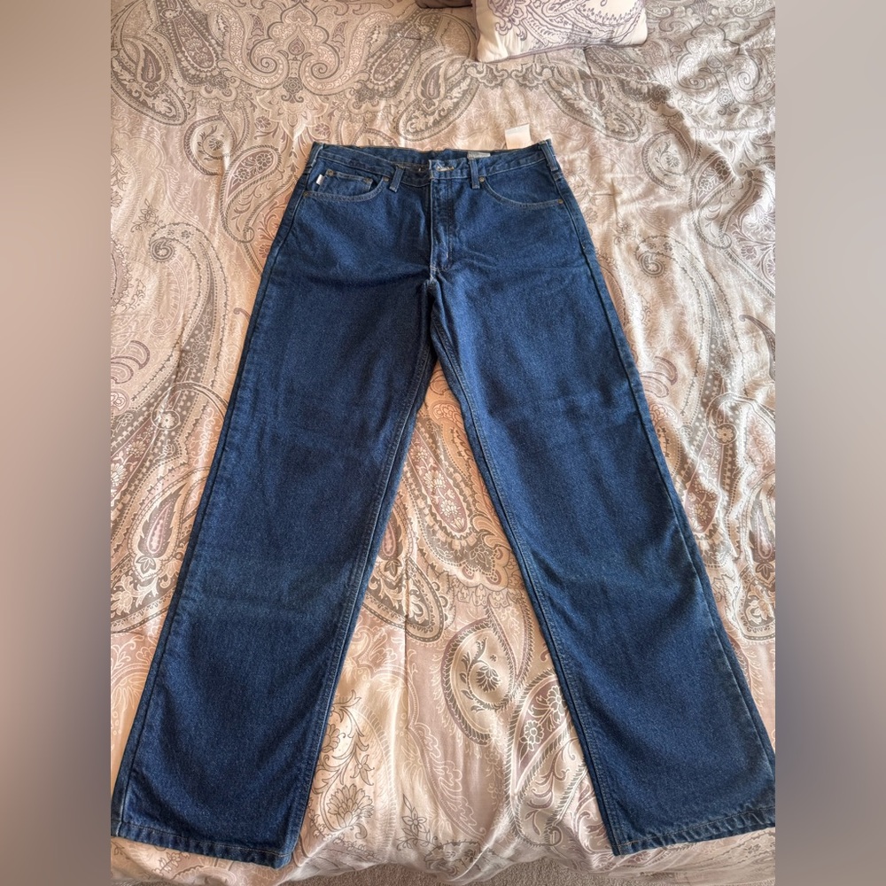 Flannel lined Men's Classic Straight-Leg Jeans in Dark Blue